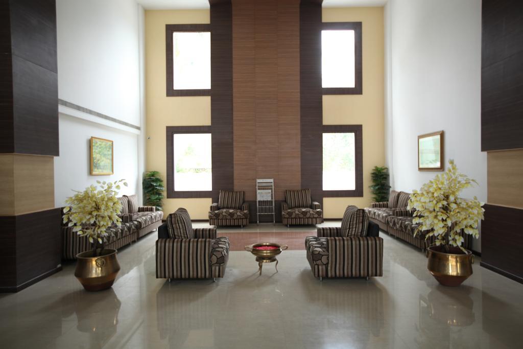 Hotel Sterling V Grand Madurai Esterno foto
