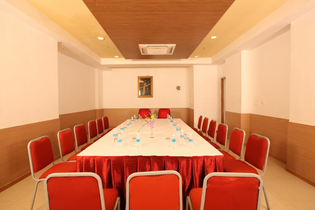 Hotel Sterling V Grand Madurai Esterno foto