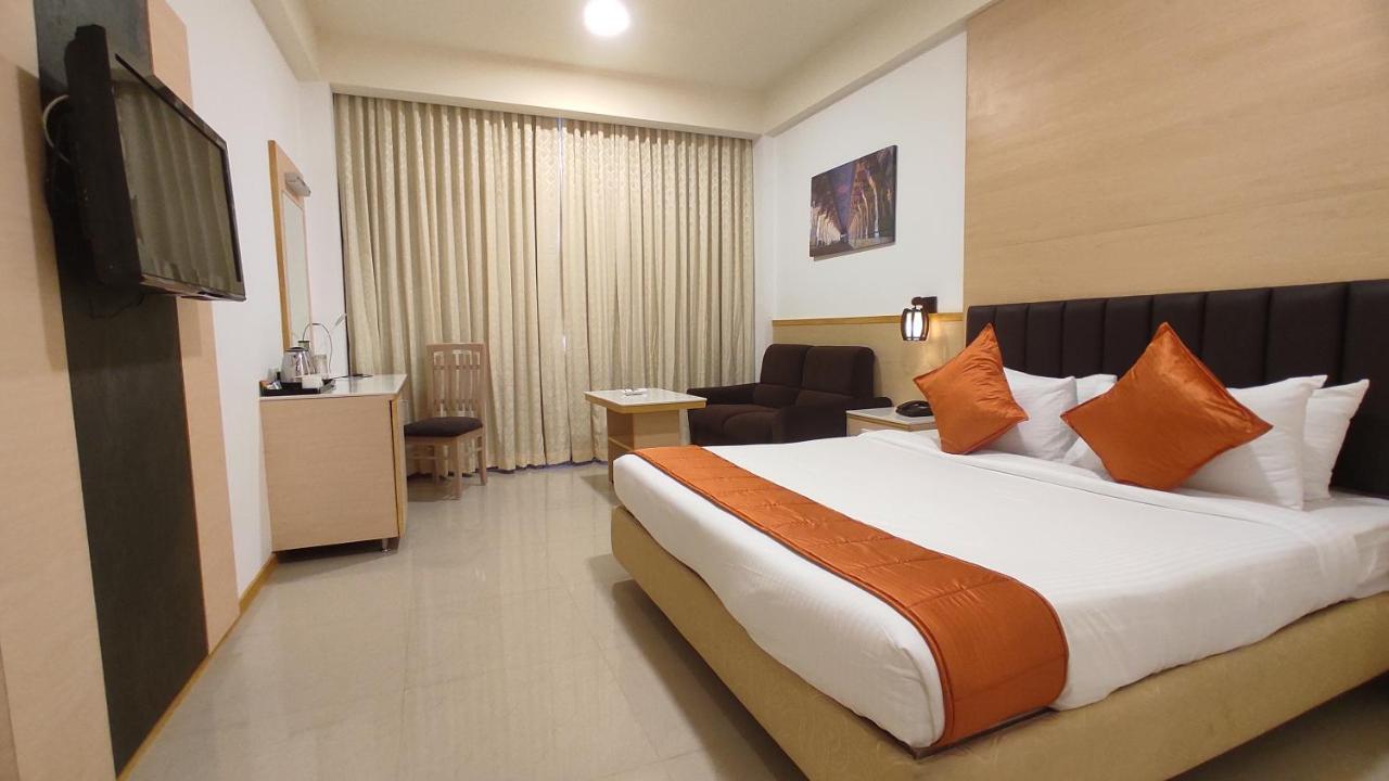 Hotel Sterling V Grand Madurai Esterno foto