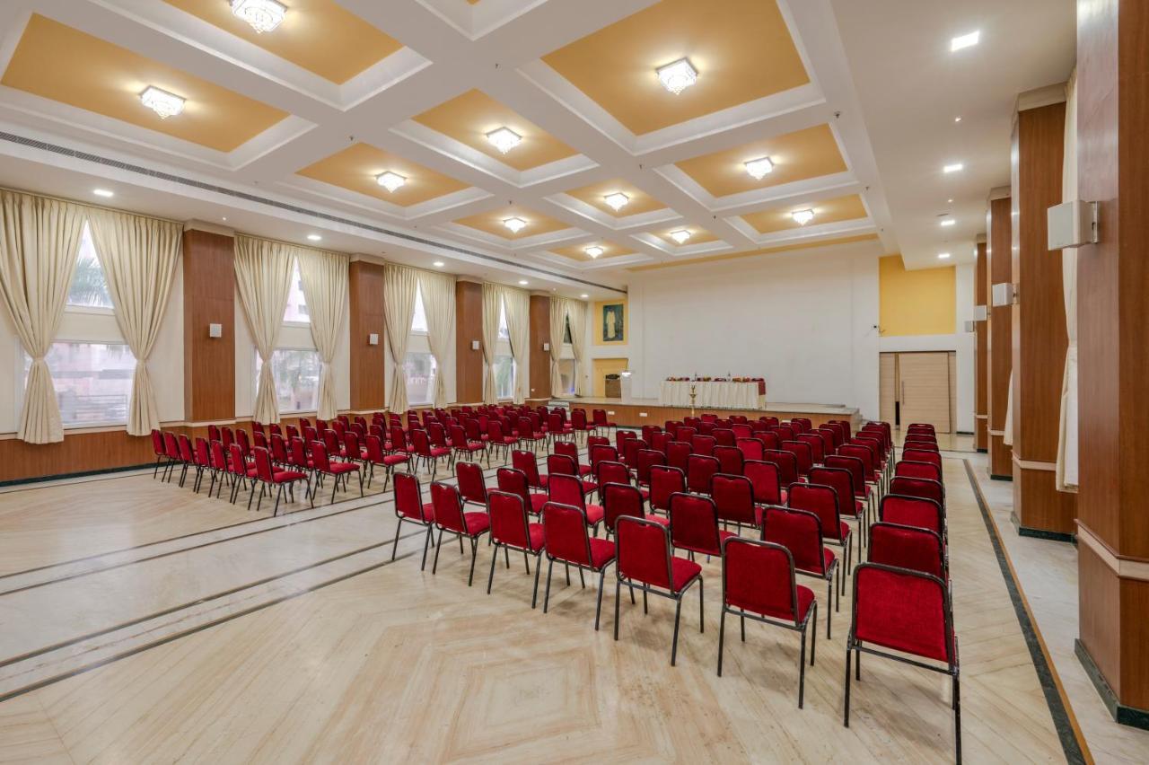 Hotel Sterling V Grand Madurai Esterno foto