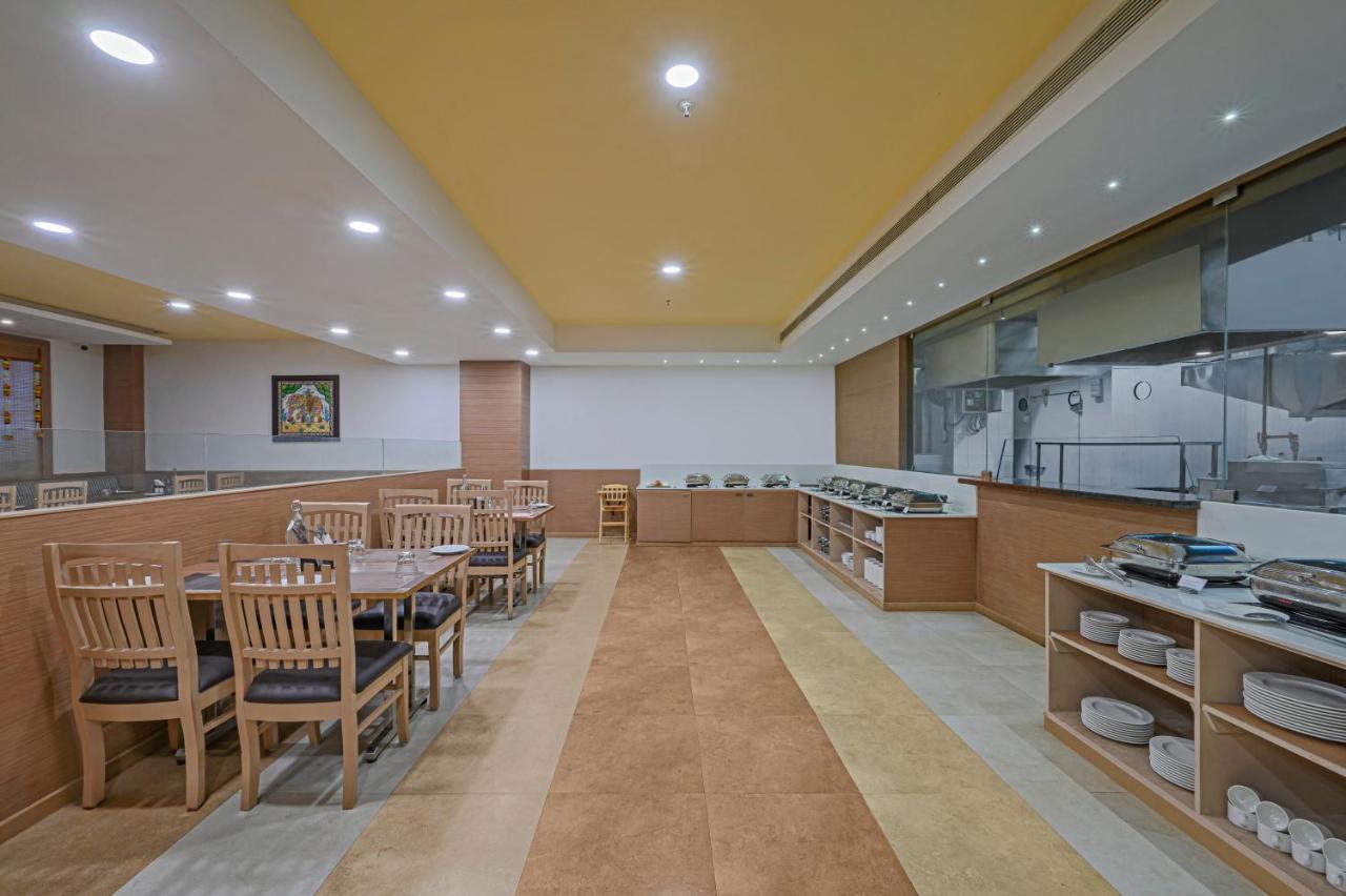 Hotel Sterling V Grand Madurai Esterno foto