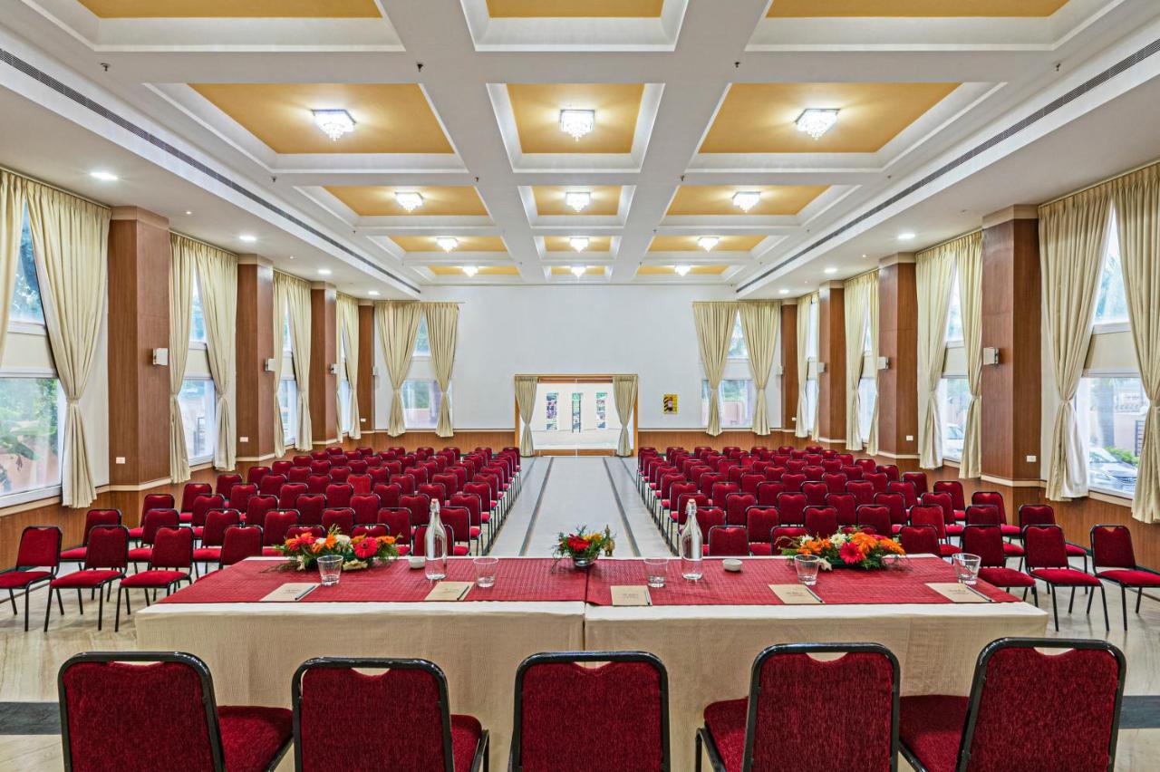 Hotel Sterling V Grand Madurai Esterno foto