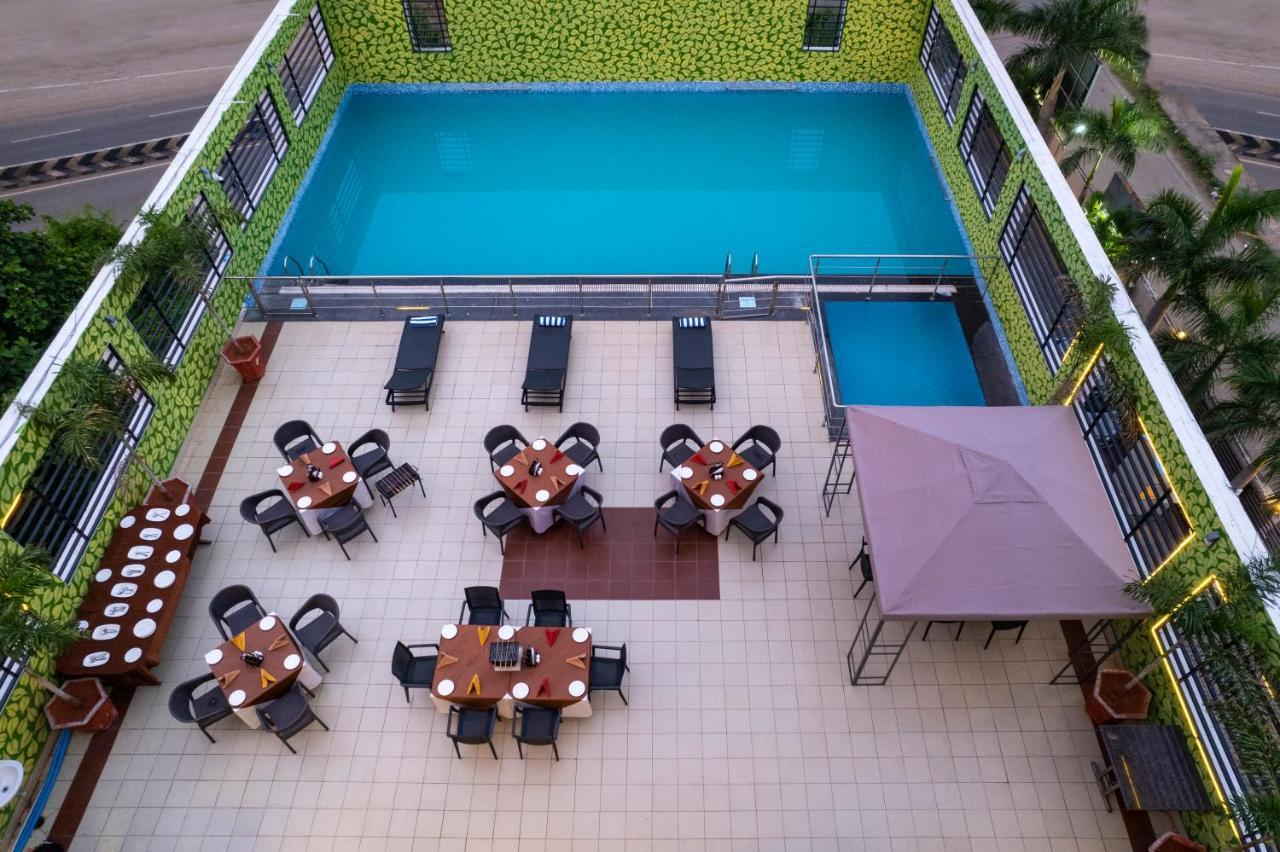 Hotel Sterling V Grand Madurai Esterno foto
