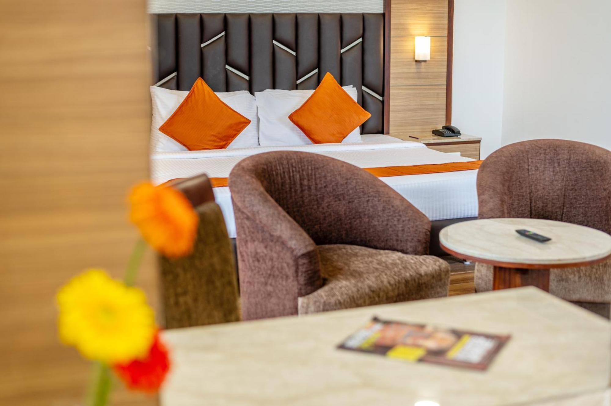 Hotel Sterling V Grand Madurai Esterno foto