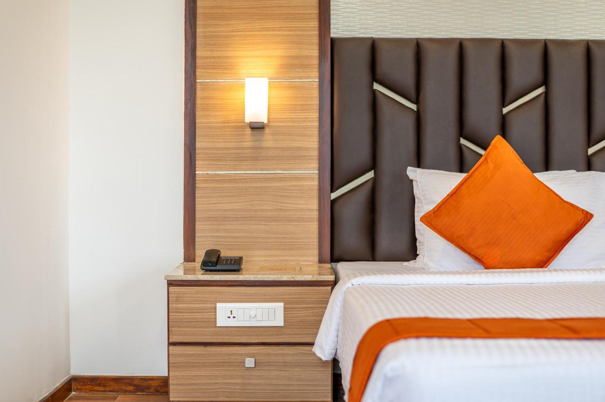 Hotel Sterling V Grand Madurai Esterno foto