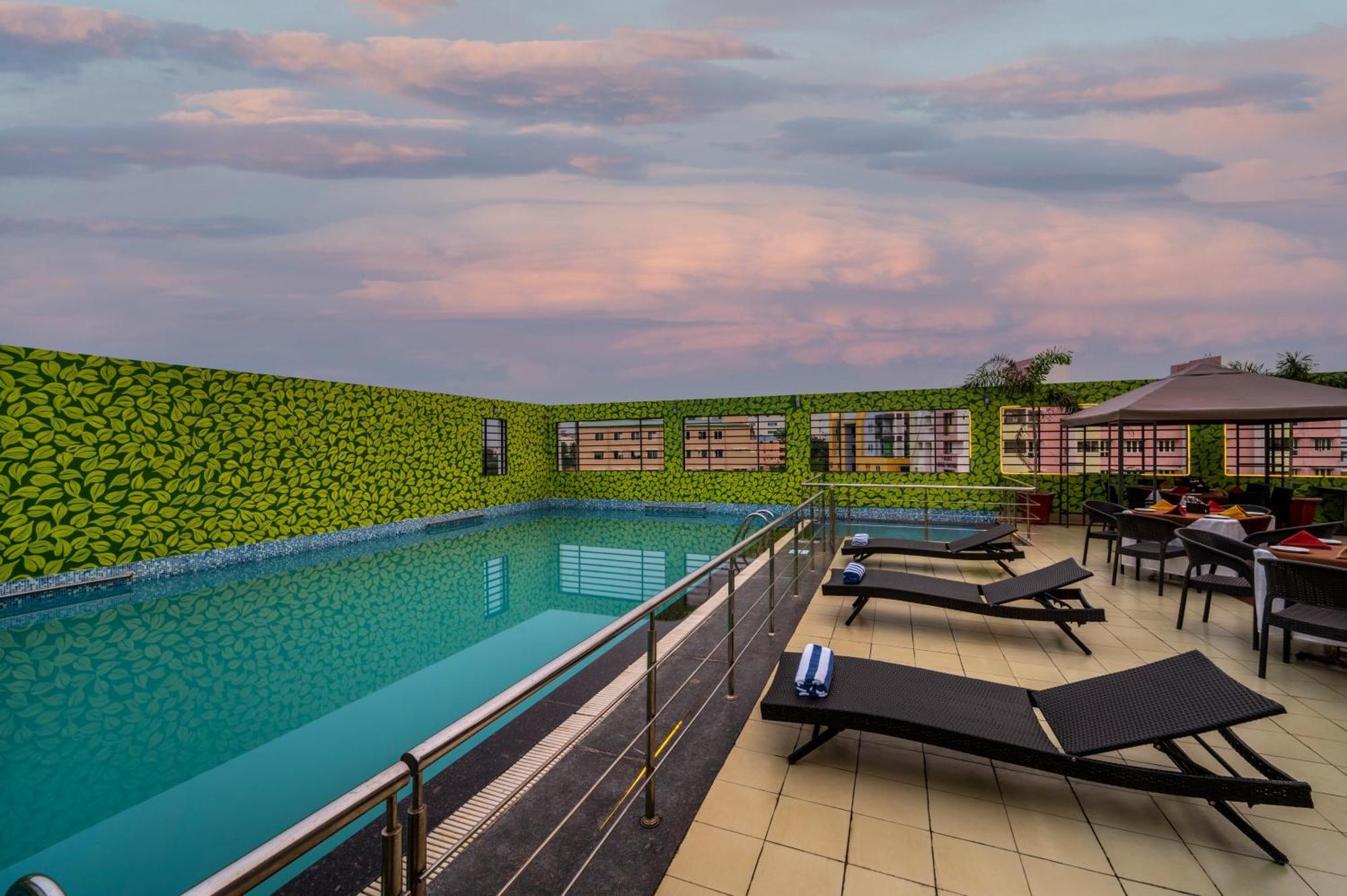 Hotel Sterling V Grand Madurai Esterno foto