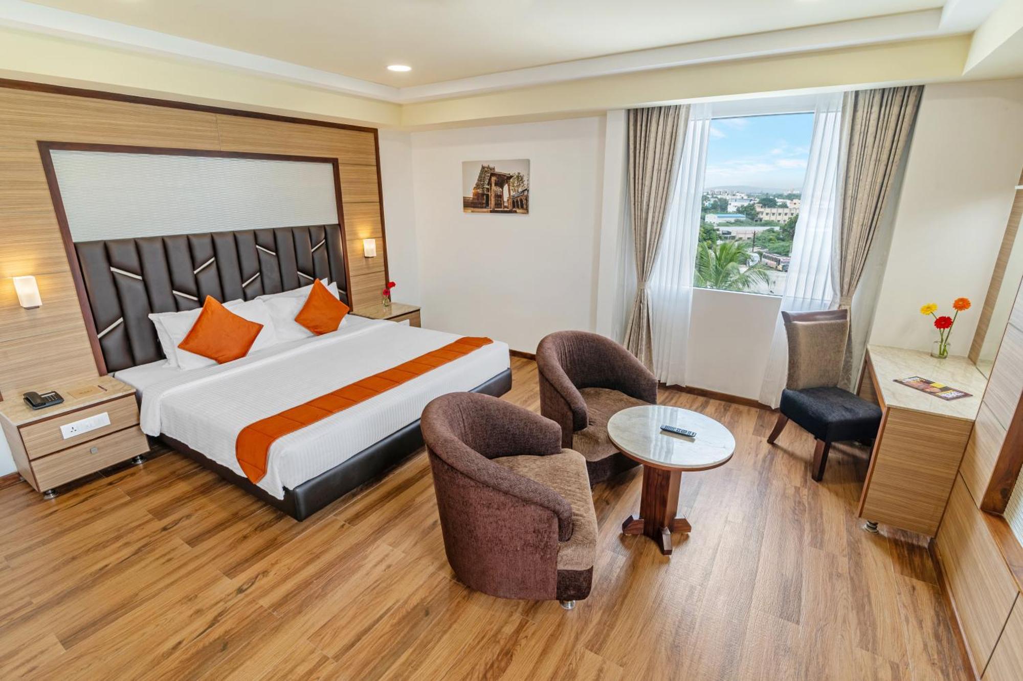 Hotel Sterling V Grand Madurai Esterno foto